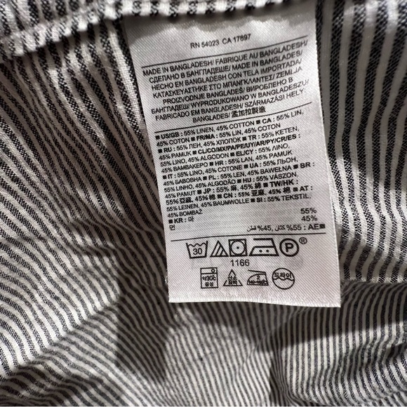 Banana Republic Men’s Casual Button Down Shirt, Large - Picture 4 of 4